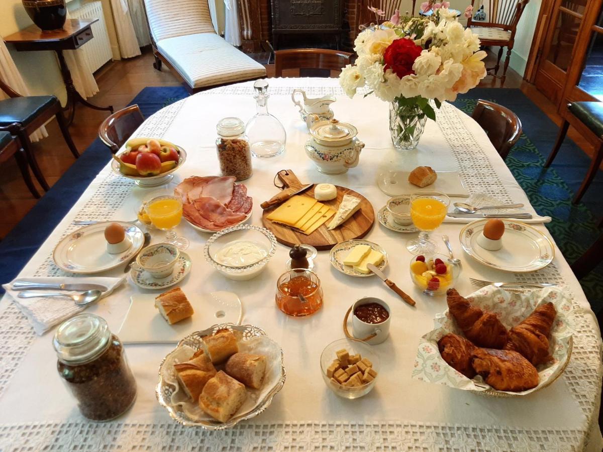 Le Bocage Fleuri Bed & Breakfast มงส์ ภายนอก รูปภาพ